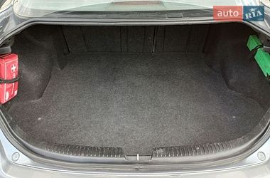 Седан Mazda 6 2002 в Золочеве