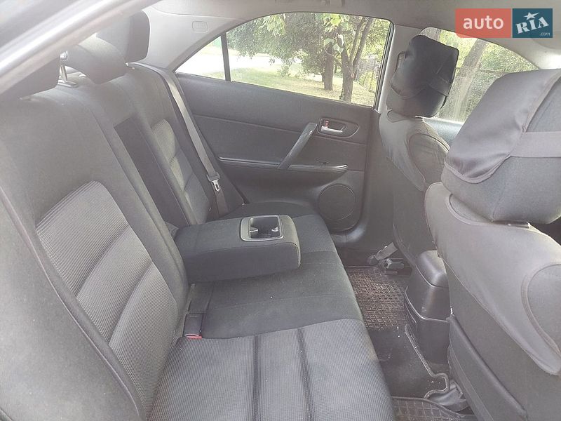 Седан Mazda 6 2006 в Новомосковске
