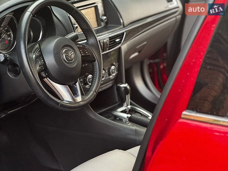 Седан Mazda 6 2013 в Коростышеве