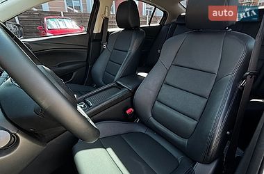 Седан Mazda 6 2016 в Белогородке