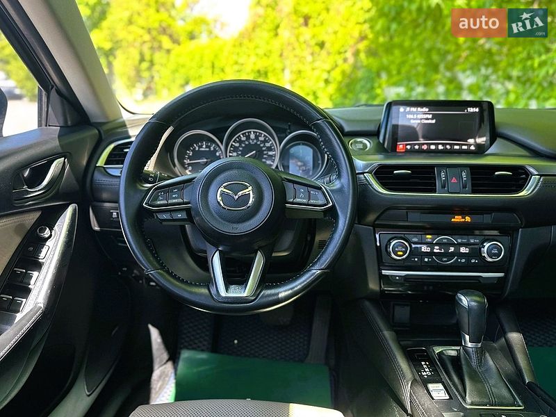 Седан Mazda 6 2016 в Киеве