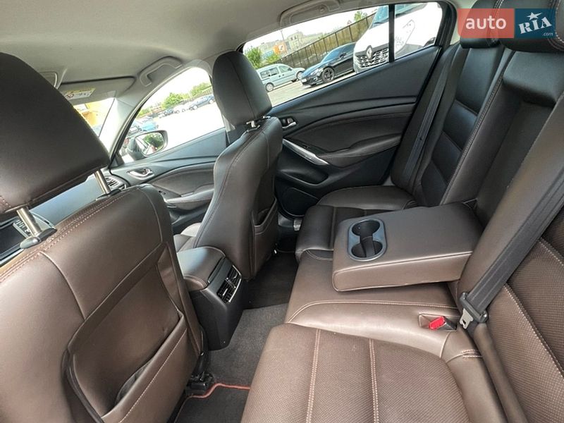 Седан Mazda 6 2014 в Луцке
