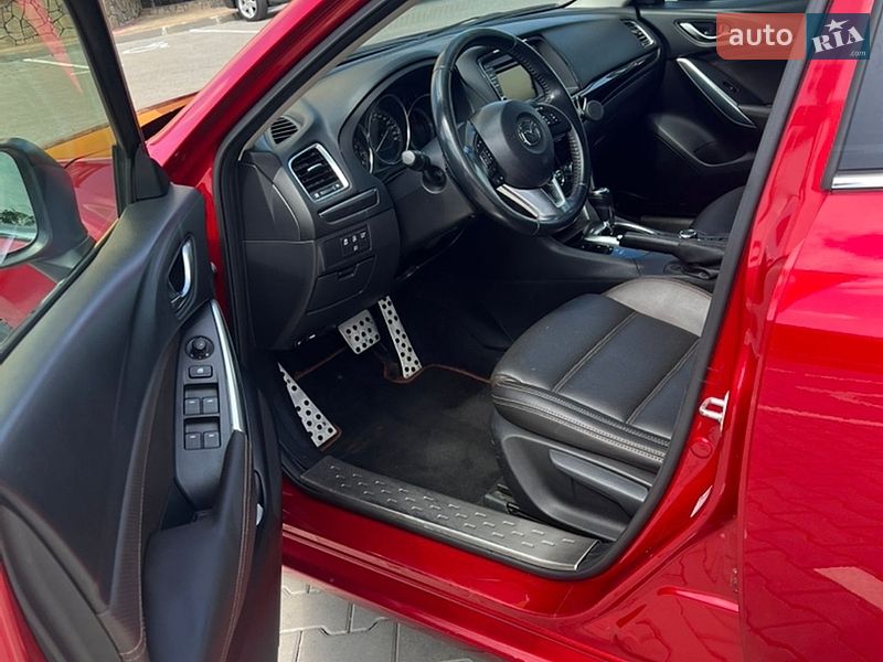 Седан Mazda 6 2014 в Луцке