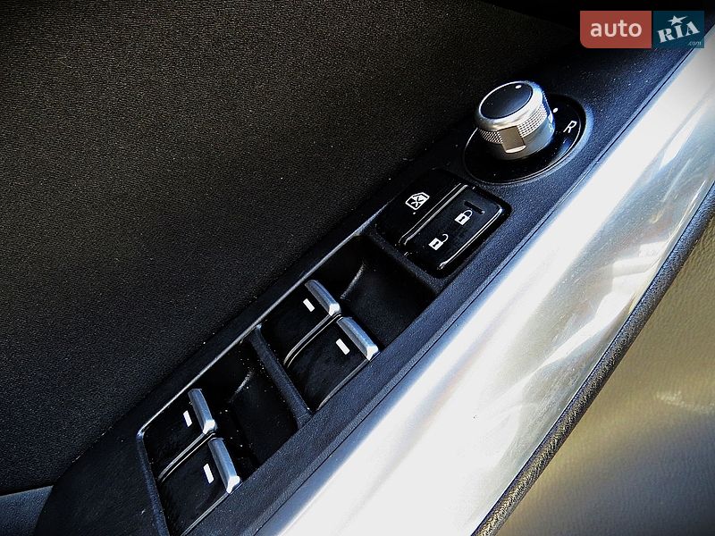 Седан Mazda 6 2014 в Черкассах