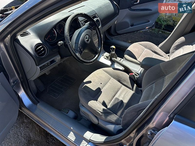 Лифтбек Mazda 6 2004 в Житомире