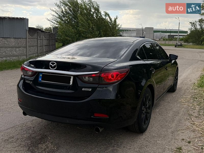 Седан Mazda 6 2014 в Днепре