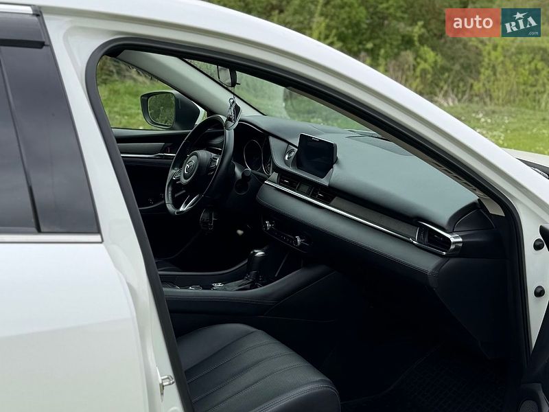Седан Mazda 6 2019 в Нетешине