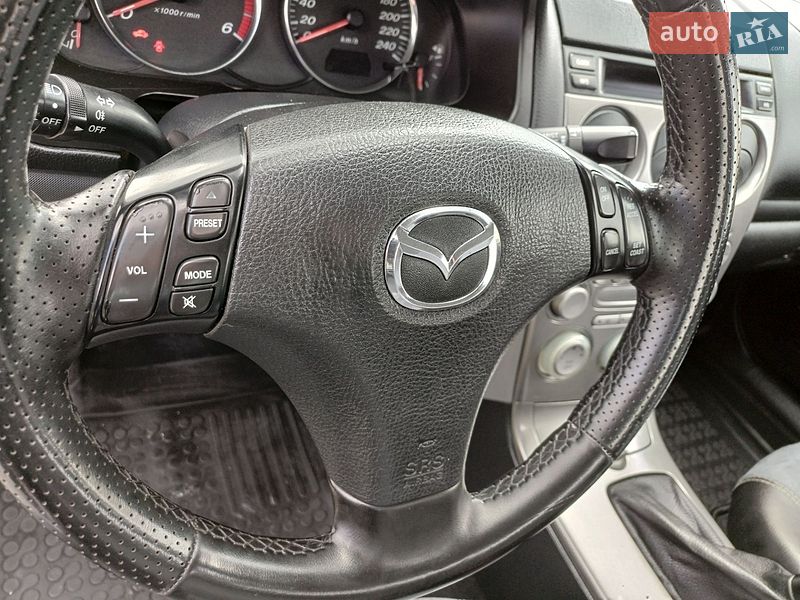 Седан Mazda 6 2002 в Золочеве