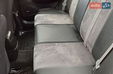 Седан Mazda 6 2002 в Золочеве