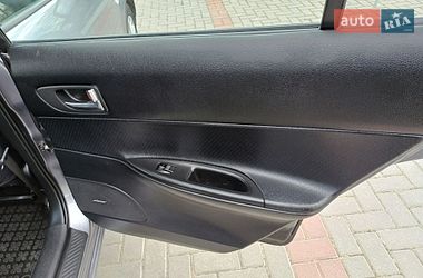 Седан Mazda 6 2002 в Золочеве