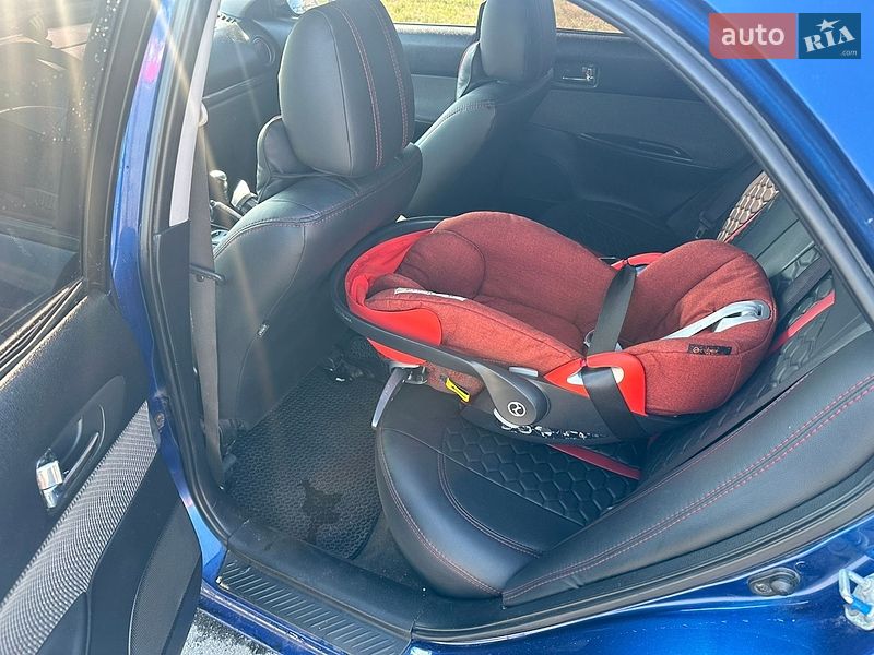Седан Mazda 6 2003 в Киеве