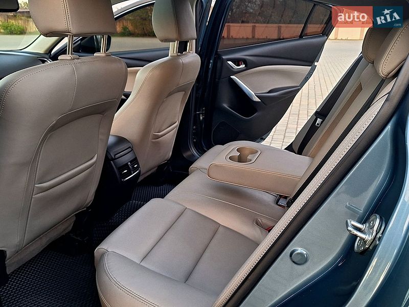 Седан Mazda 6 2014 в Одессе