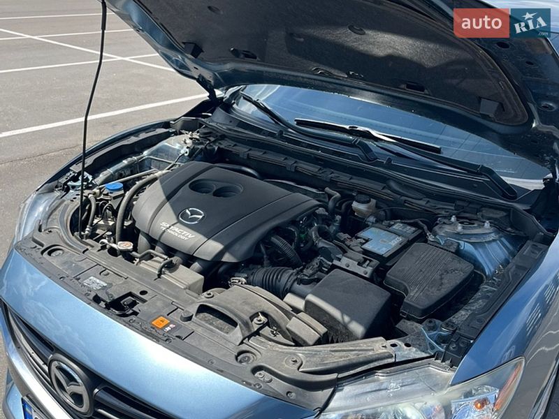 Седан Mazda 6 2016 в Чернігові