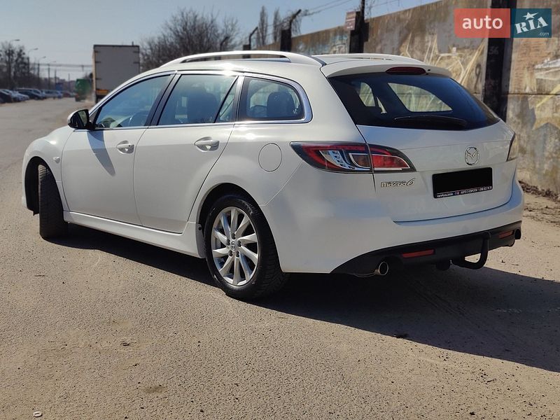 Универсал Mazda 6 2010 в Луцке
