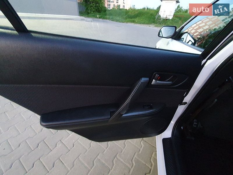 Седан Mazda 6 2006 в Вишневому фото 34 Седан Mazda 6 2006 в Вишневому