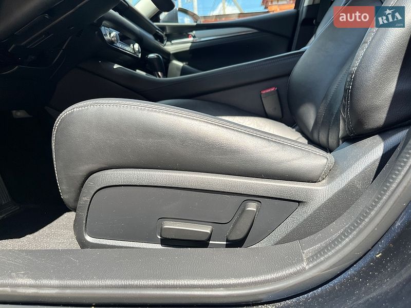 Седан Mazda 6 2018 в Львове