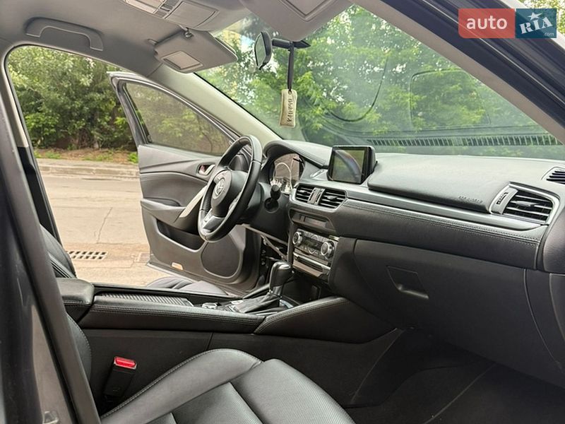 Седан Mazda 6 2016 в Киеве