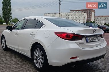 Седан Mazda 6 2013 в Нетешине