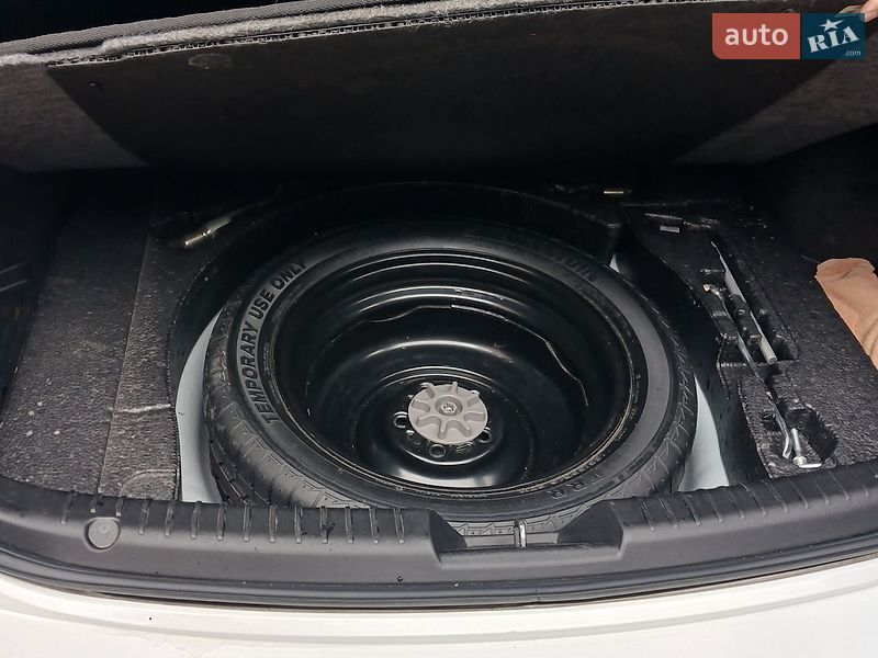 Седан Mazda 6 2013 в Нетешине