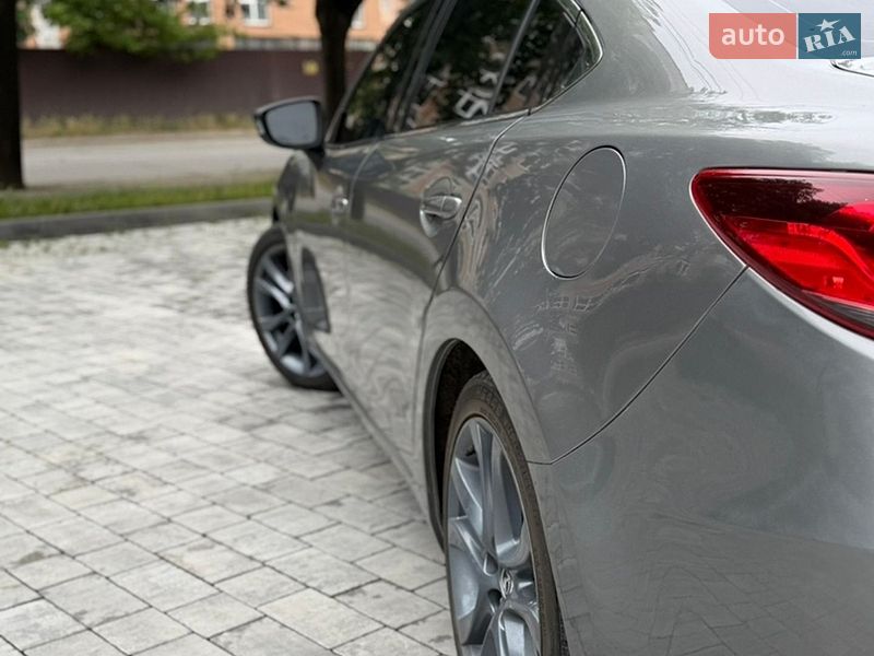 Седан Mazda 6 2013 в Черновцах