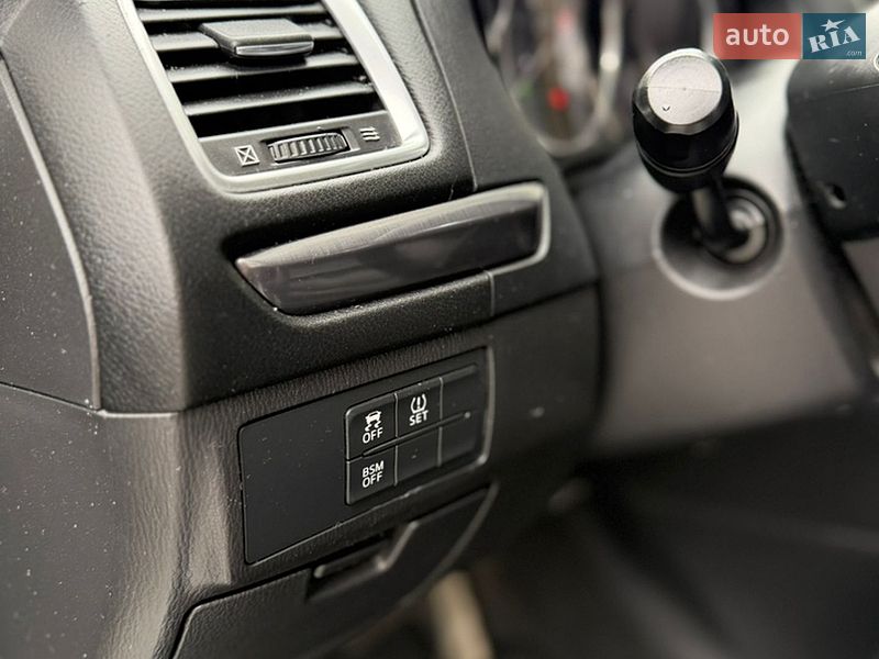 Седан Mazda 6 2013 в Черновцах