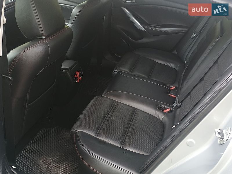 Седан Mazda 6 2013 в Львове