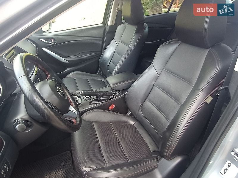 Седан Mazda 6 2013 в Львові