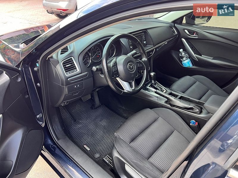 Седан Mazda 6 2014 в Кривом Роге