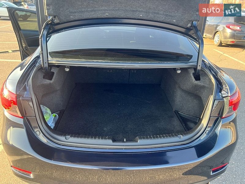 Седан Mazda 6 2014 в Кривом Роге