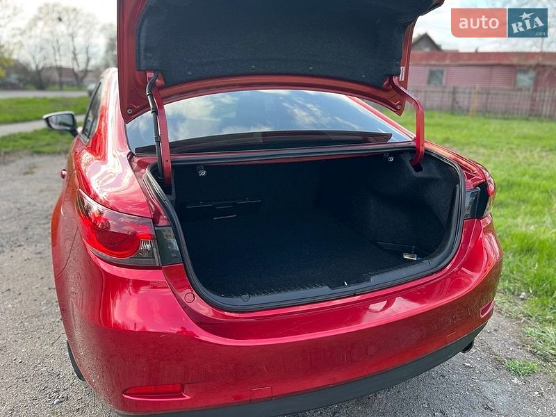 Седан Mazda 6 2014 в Миргороде