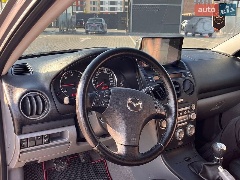 Лифтбек Mazda 6 2003 в Луцке