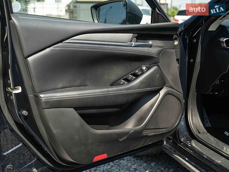 Седан Mazda 6 2020 в Чернівцях