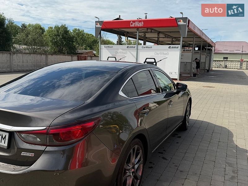 Седан Mazda 6 2016 в Ужгороді