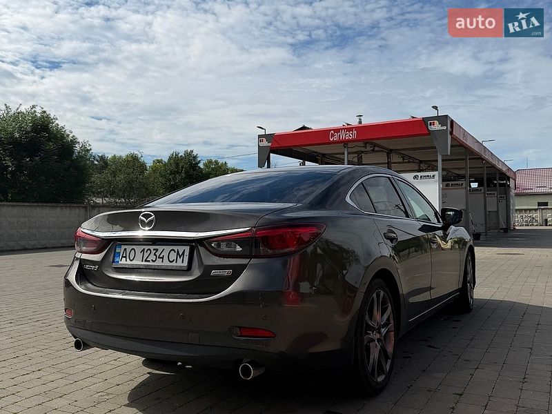 Седан Mazda 6 2016 в Ужгороді