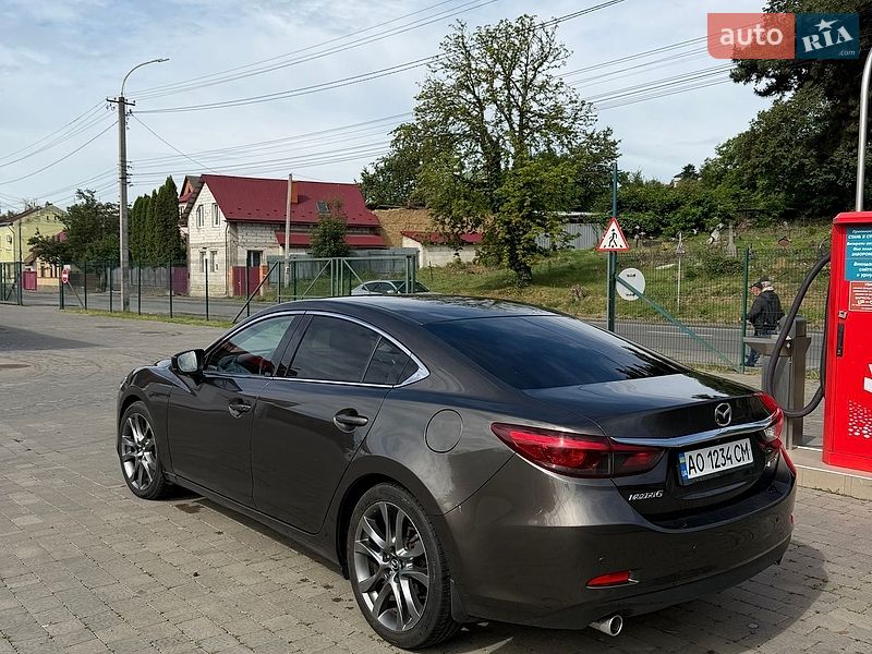 Седан Mazda 6 2016 в Ужгороді