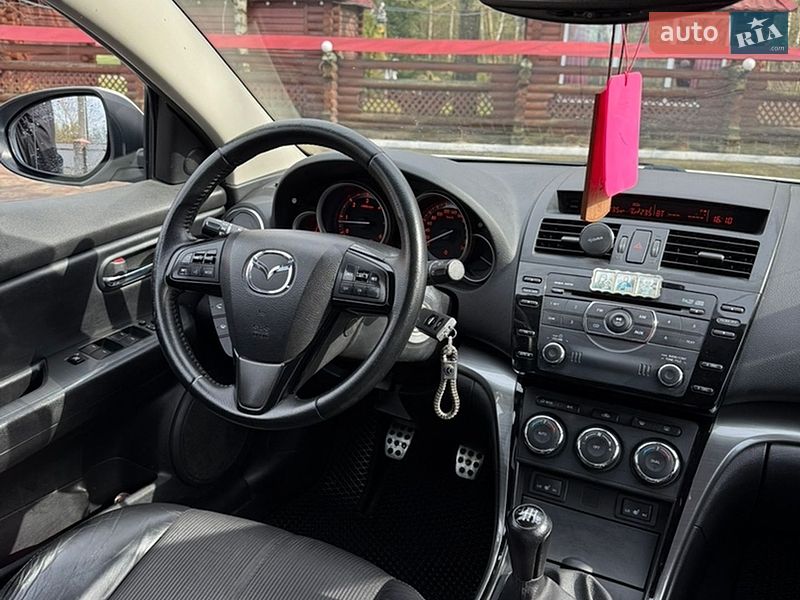 Лифтбек Mazda 6 2011 в Житомире