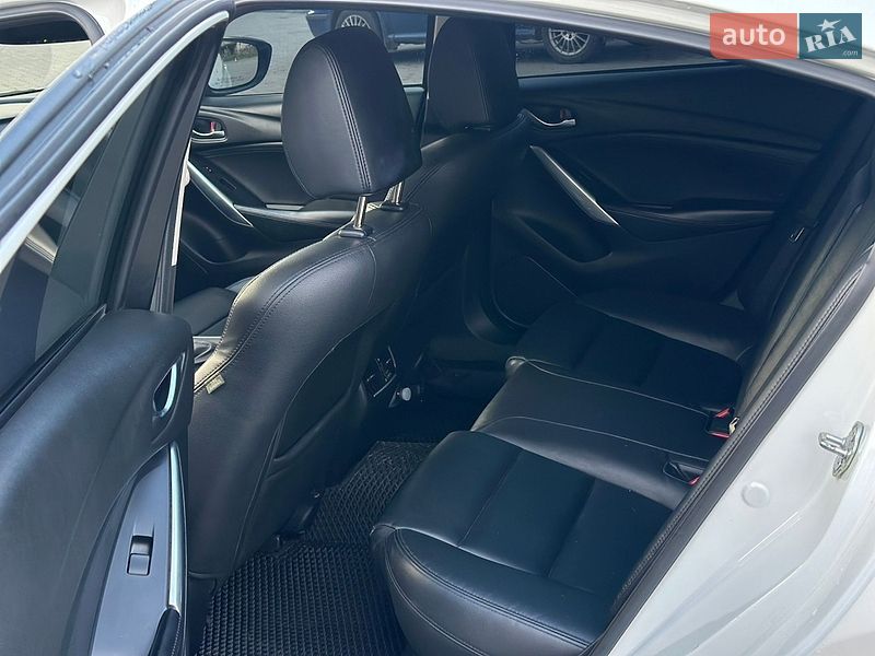 Седан Mazda 6 2013 в Межгорье