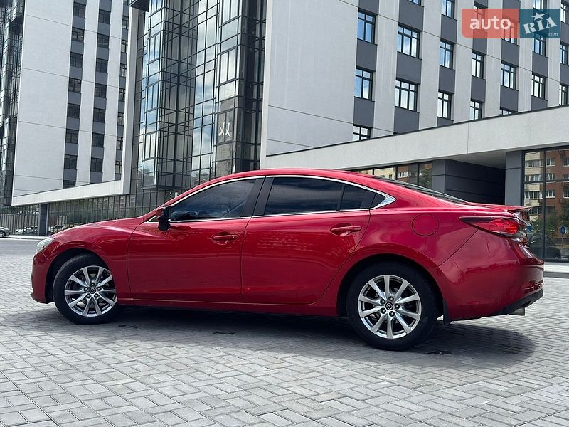 Седан Mazda 6 2013 в Днепре