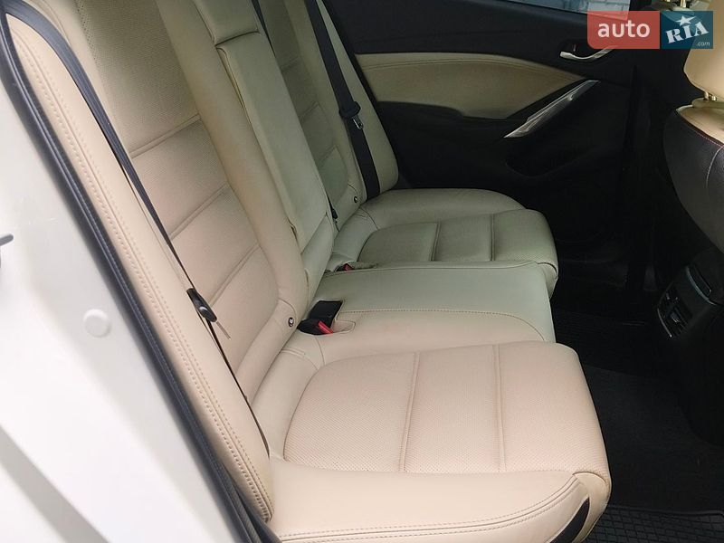 Седан Mazda 6 2013 в Киеве