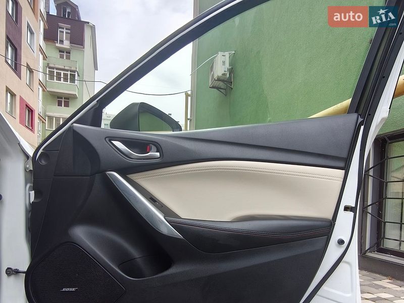 Седан Mazda 6 2013 в Киеве