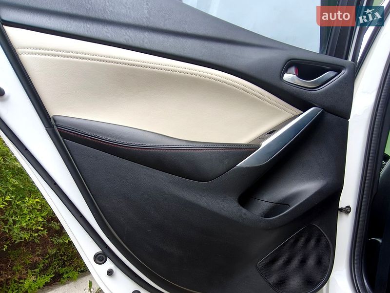 Седан Mazda 6 2013 в Киеве