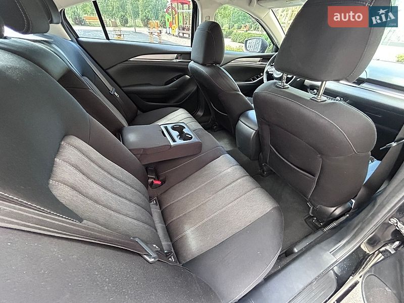 Седан Mazda 6 2019 в Києві