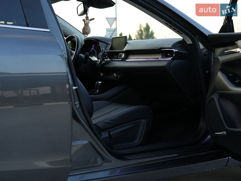 Седан Mazda 6 2018 в Звягеле
