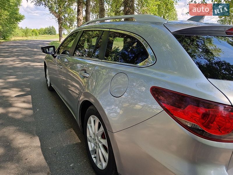 Универсал Mazda 6 2013 в Бородянке