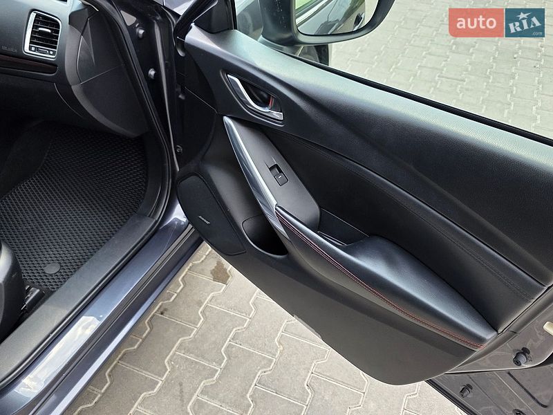 Универсал Mazda 6 2014 в Нововолынске