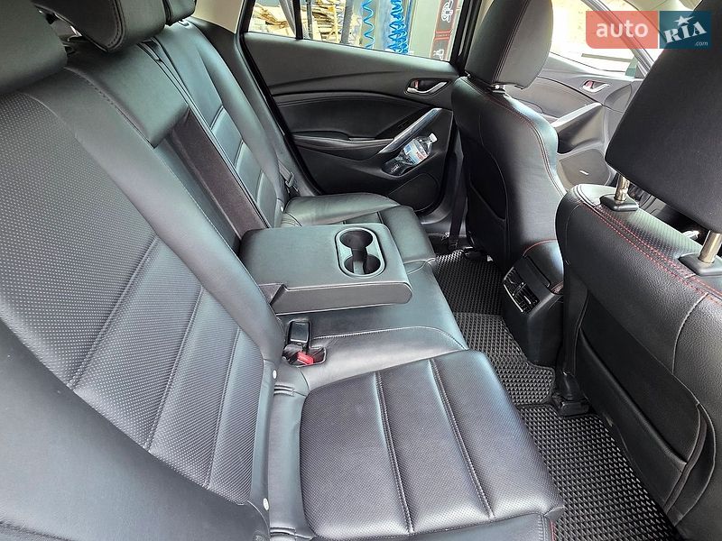 Универсал Mazda 6 2014 в Нововолынске