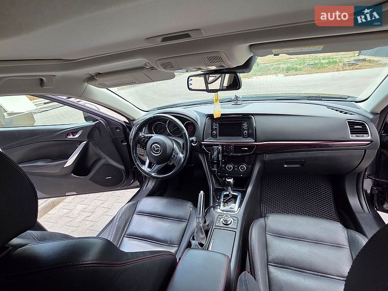Универсал Mazda 6 2014 в Нововолынске