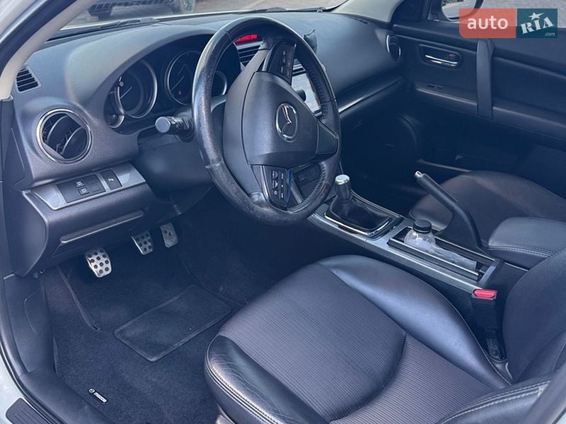 Седан Mazda 6 2011 в Днепре