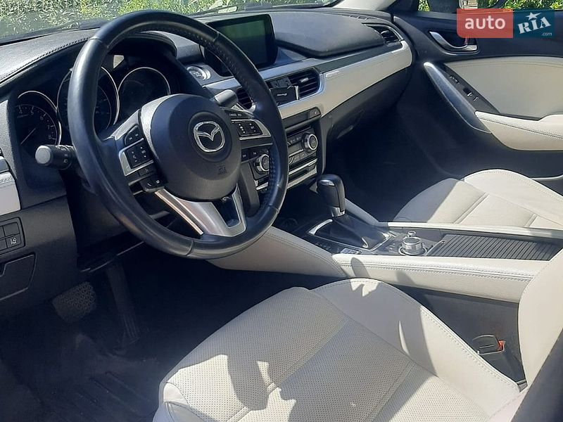 Седан Mazda 6 2015 в Умани