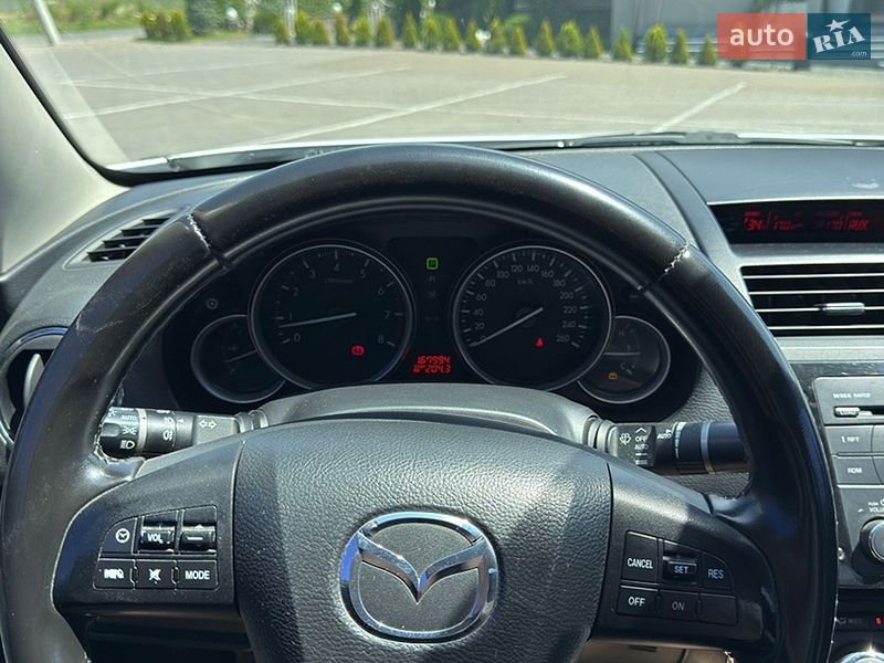 Седан Mazda 6 2010 в Черновцах